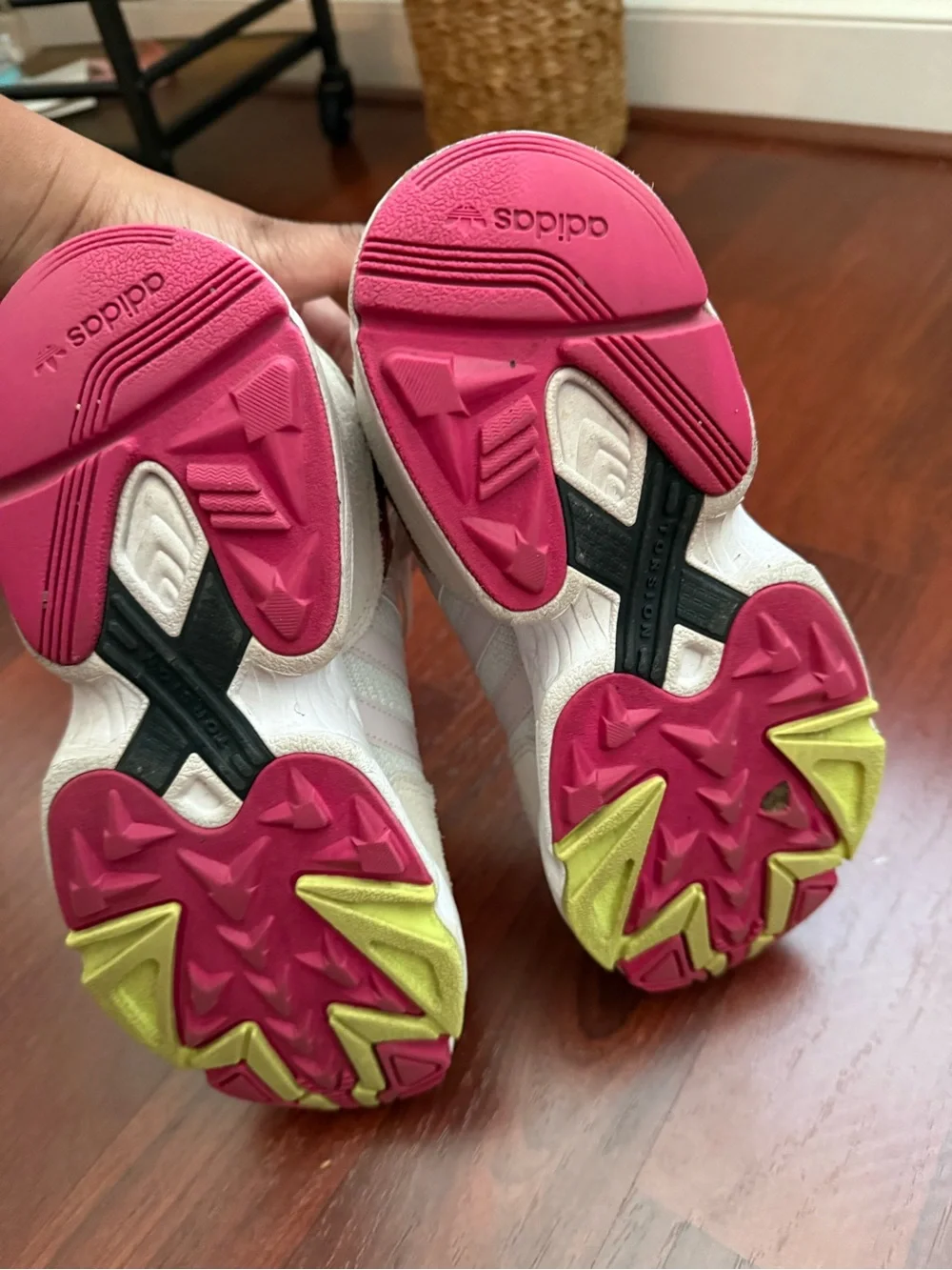 Adidas Sneakers